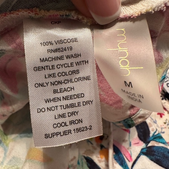 Mynah Tropical Floral Swimsuit Cover-Up Size Medium - Picture 6 of 10